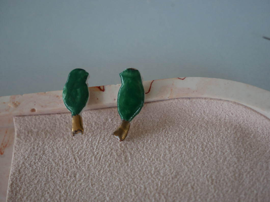 porselein oorbel vogeltje jade