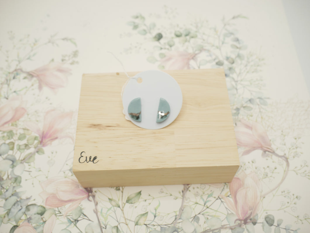 halve maan pale blue silver