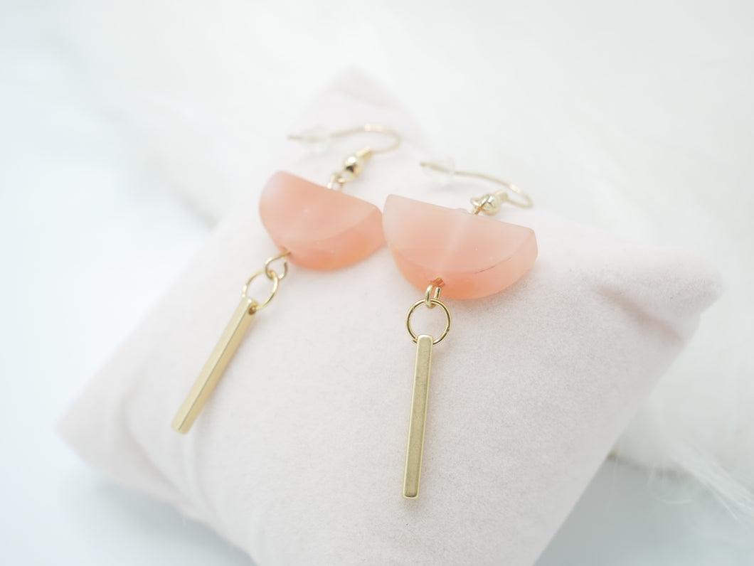 blush pink oorbel